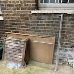 Shower Screen & Cardboard Box Shower Screen & Cardboard Box - Can be collected anytime but no later than 5pm Friday 31/03

DO NOT TAKE THE TABLE - JUST THE SHOWER SCREEN & BOX SW8
